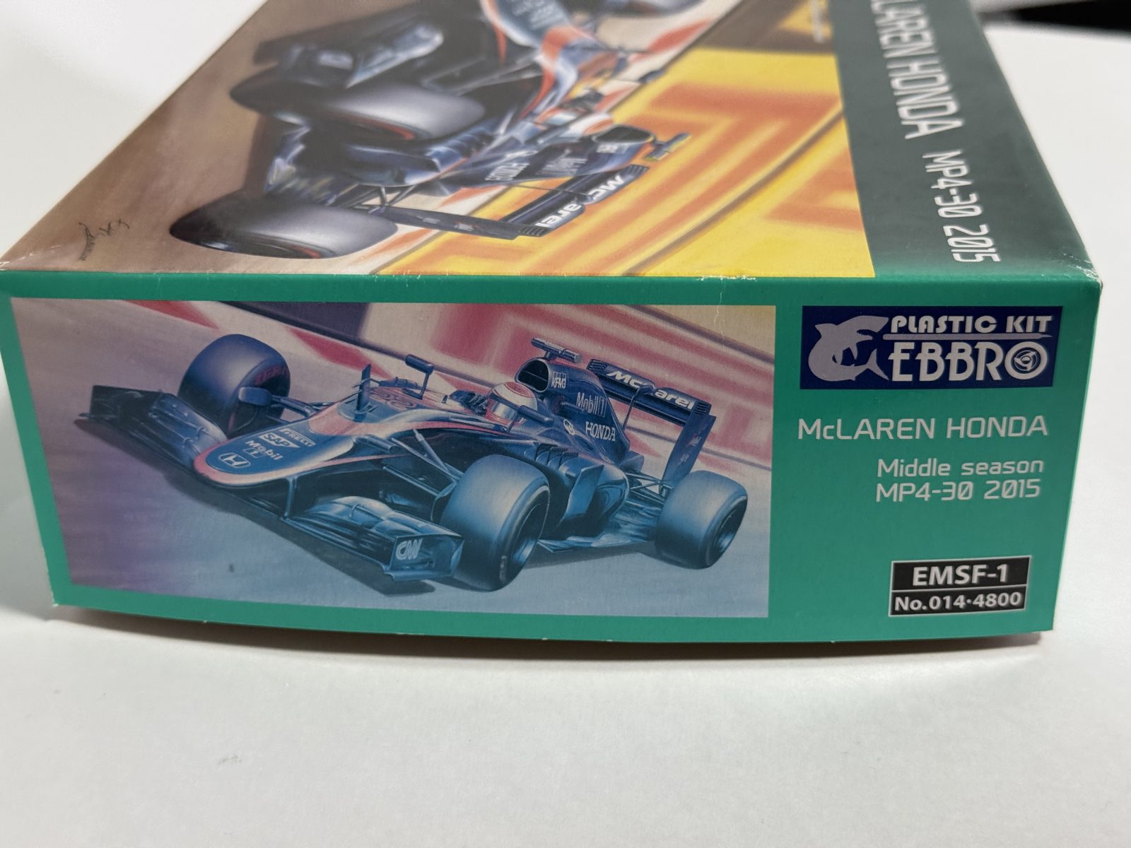 EBBRO McLAREN HONDA MP4-30 Middle-season 1/20 model kit — box photo 4