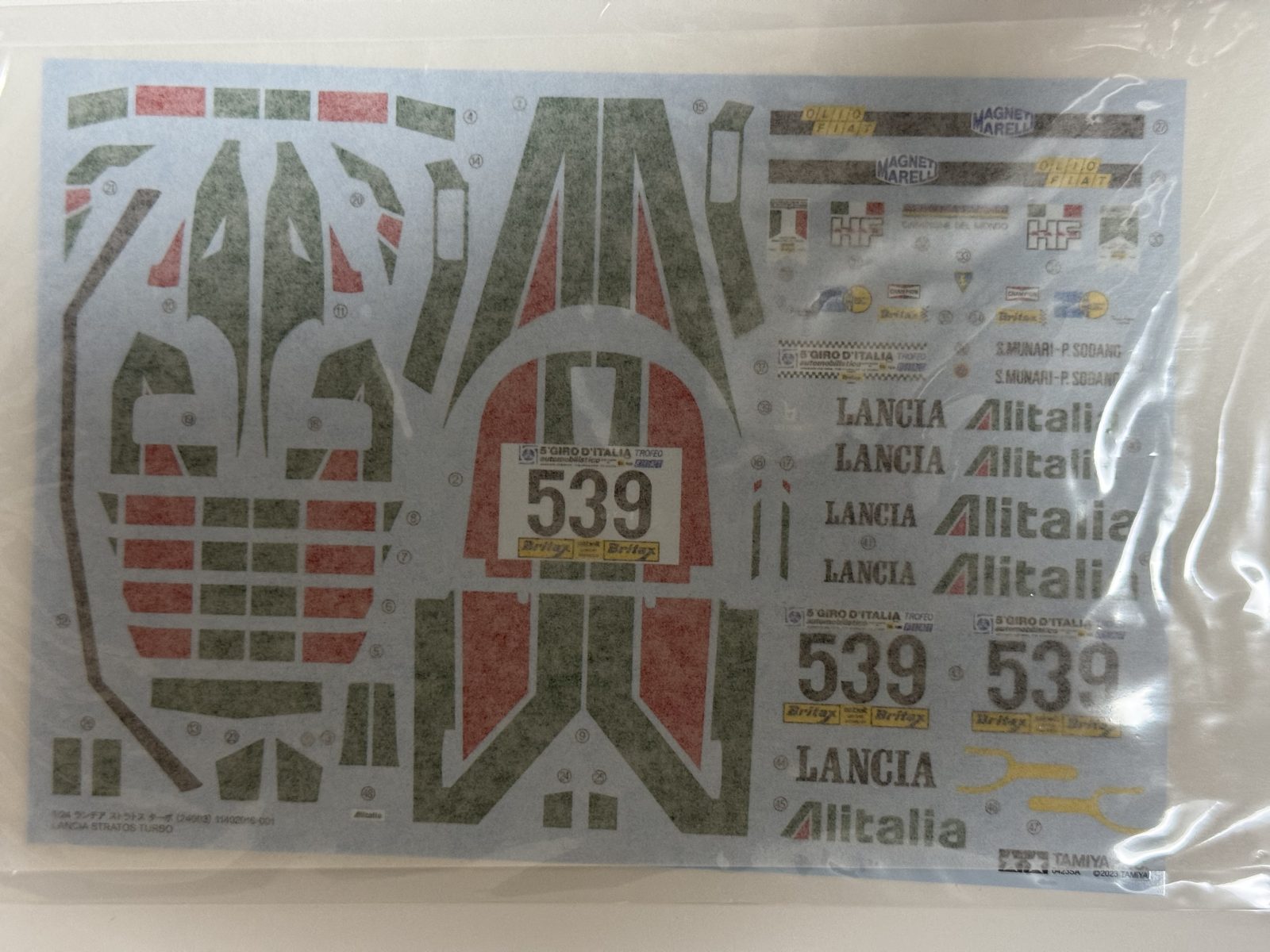 TAMIYA LANCIA STRATOS TURBO 1/24 model kit — decals photo
