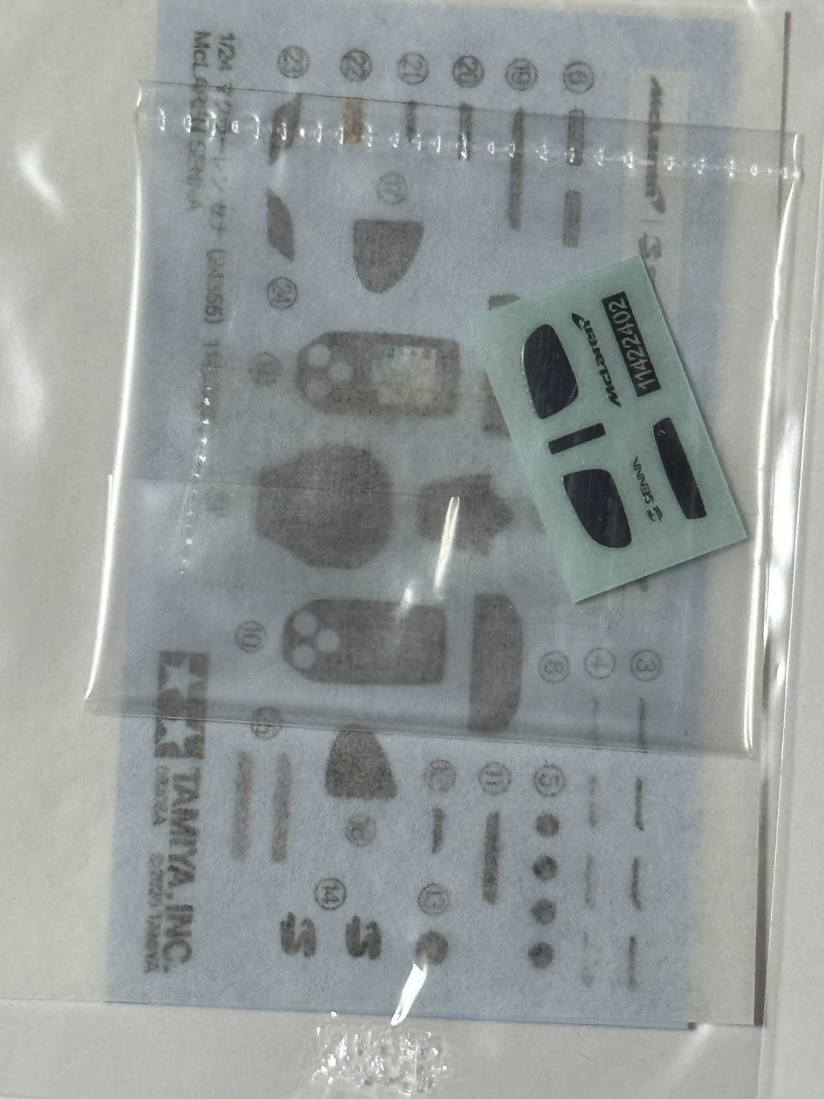 TAMIYA MCLAREN SENNA 1/24 model kit — decals photo